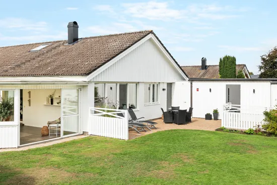 Villa, Ädelrosstigen 12, Karlberg, Varberg
