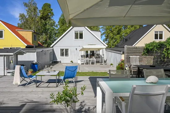 Radhus, Sidenvägen 25, Ekerö Träkvista, Ekerö
