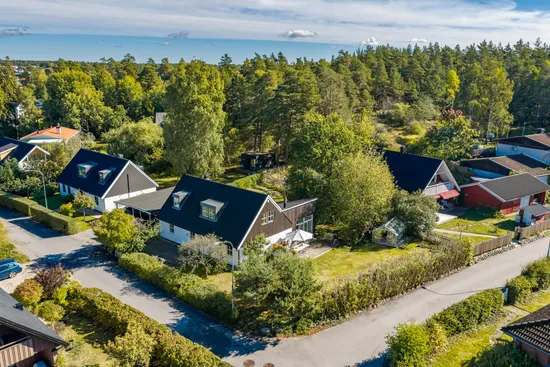 Villa, Stenkilsvägen 17, Täby Kyrkby, Täby