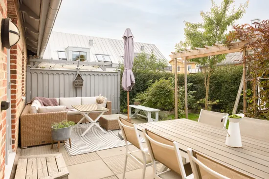 Radhus, Hans Hanssons väg 22, Lomma