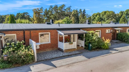 Radhus, Infanterigatan 61, Viksäng, Västerås