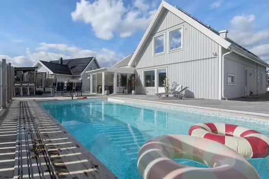 Villa, Fårhagsslingan 8, Norrboda, Upplands-Bro