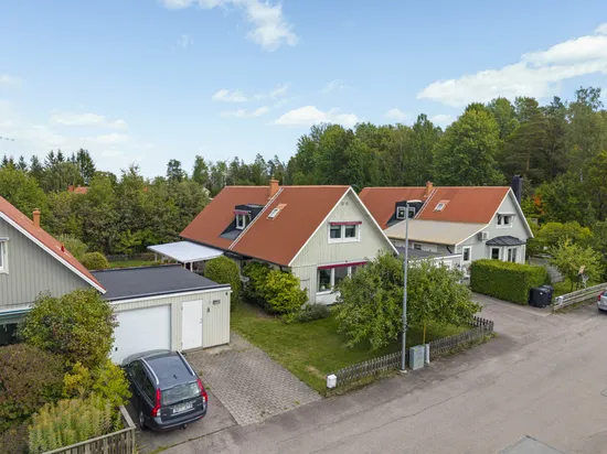 Radhus, Röjningsvägen 4, Bälinge, Uppsala