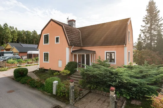 Villa, Tågmästarevägen 3, Mjölby