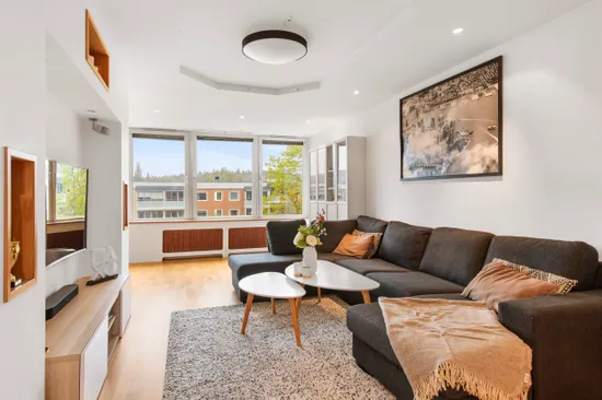 Bostadsrätt, Åkerbyvägen 168, 3 tr, Täby Centrum, Täby
