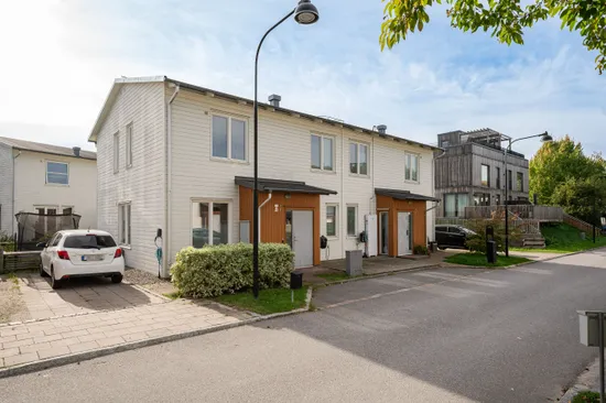 Radhus, Eldtornsvägen 1, Vistaberg, Huddinge