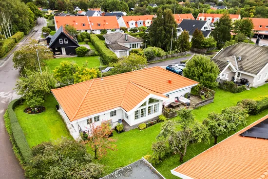 Villa, Östra Kyviksvägen 21, Kullavik, Kungsbacka