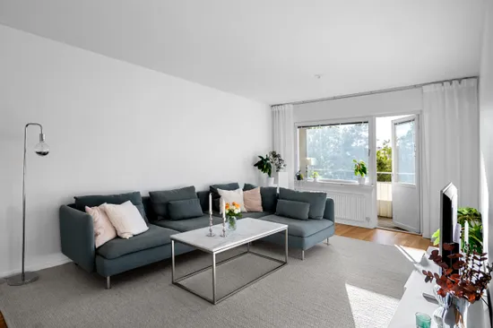 Bostadsrätt, Falkholmsgränd 37, Skärholmen, Stockholm
