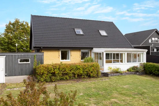 Villa, Buskrosstigen 9, Karlberg, Varberg