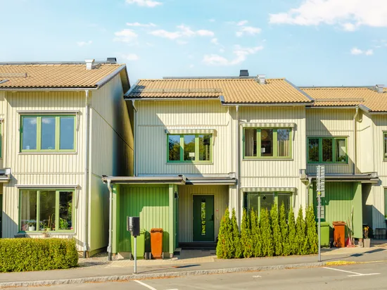 Radhus, Krögers Promenad 37, Silverdal, Sollentuna