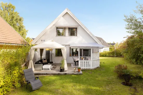 Villa, Basunvägen 53, Viksjö Hummelmora, Järfälla