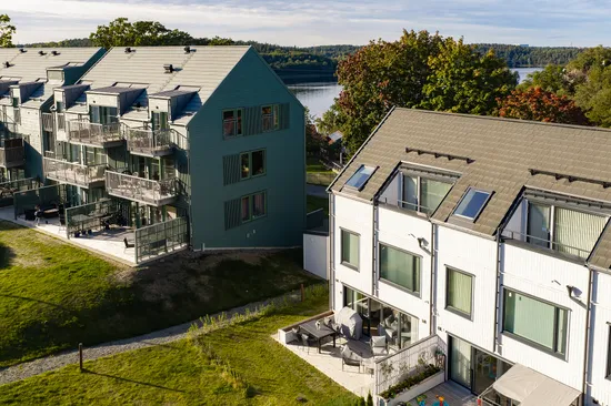 Radhus, Ulvsbergsvägen 15F, Tullinge Strand, Botkyrka