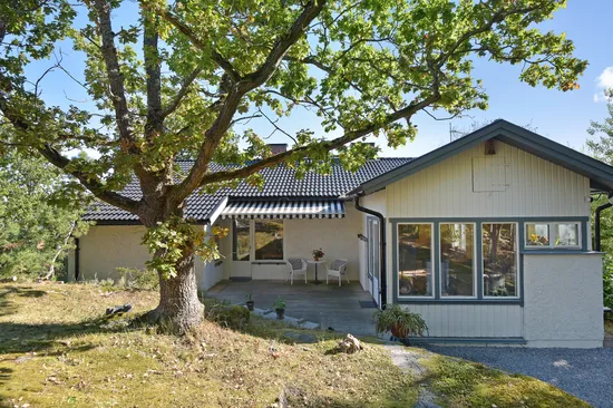 Villa, Castorvägen 11, Skälby, Järfälla
