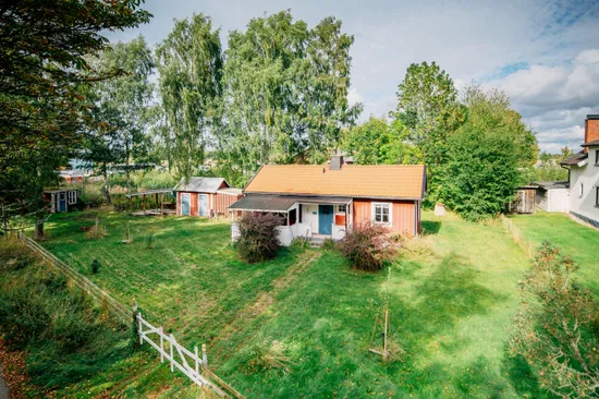 Villa, Fältvägen 4, Hasslerör, Mariestad