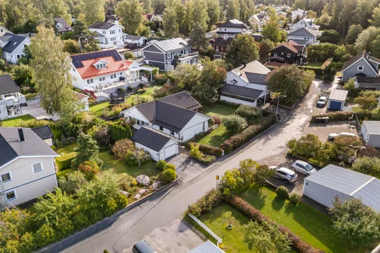 Villa, Träkolsgränd 7, Skarpäng, Täby
