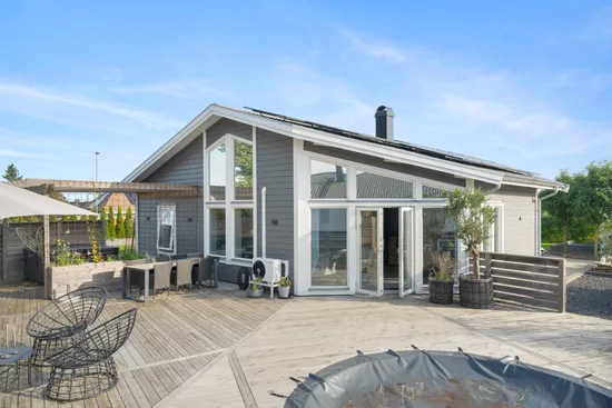 Villa, Tussilagovägen 1, Åstorp