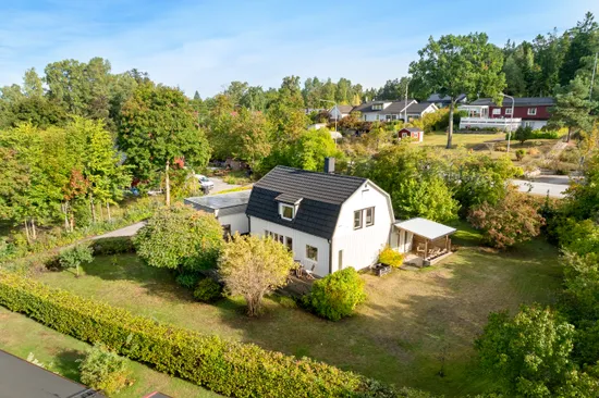Villa, Strandvägen 32, Bålsta Fånäs, Håbo