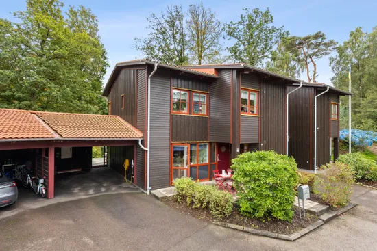 Radhus, Bokskogsbacken 35, Sankt Jörgens Äng  /  Hisings Backa, Göteborg