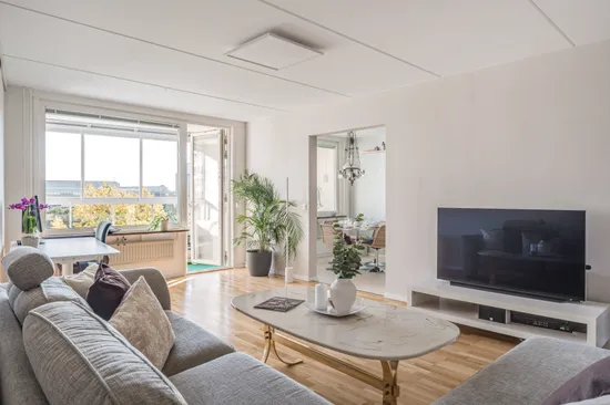 Bostadsrätt, Åkerbyvägen 88, Täby centrum - storstugan, Täby