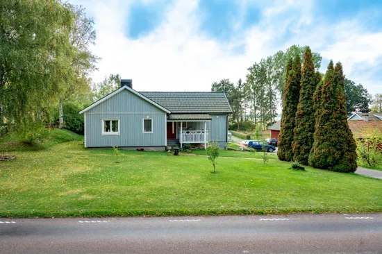 Villa, Jungavägen 36, Jung, Vara