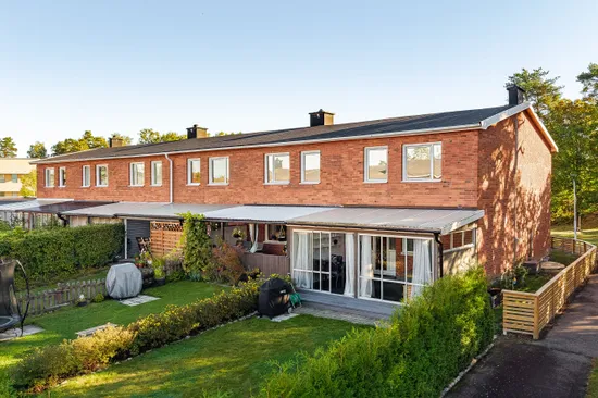 Radhus, Solrosgatan 5F, Eskilstuna