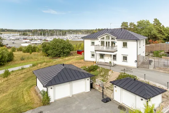 Villa, Skutvägen 20, Svinninge, Österåker