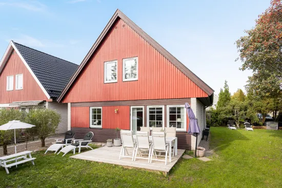 Villa, Ljustergränd 44, Viksjö, Järfälla