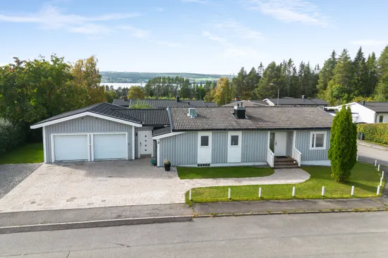 Villa, Mittgången 8, Odensala, Östersund