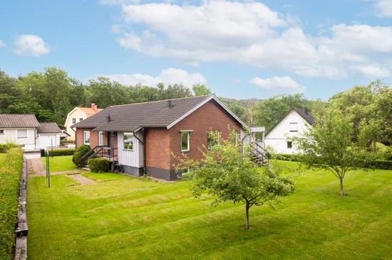 Villa, Bäckvägen 6, Bohus, Ale