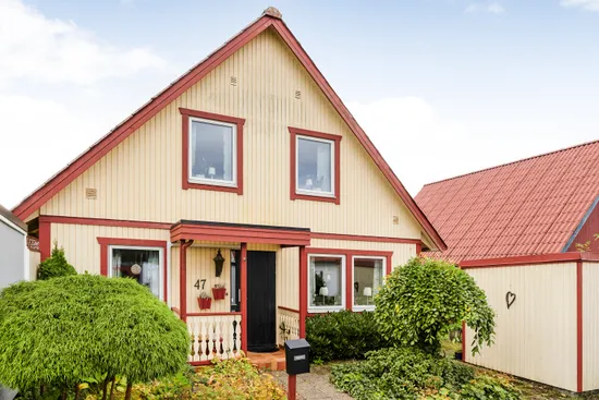 Radhus, Ängsgårdsvägen 47, Vallås, Halmstad
