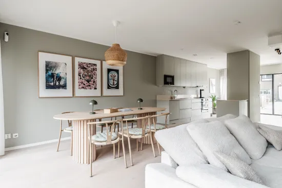 Radhus, Säljägarvägen 44, Margretelund - Tråsättra, Österåker