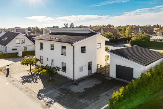 Villa, Fårhagsslingan 1, Kungsängen/Norrboda, Upplands-Bro