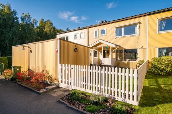 Radhus, Rågången 10, Viksjö, Järfälla