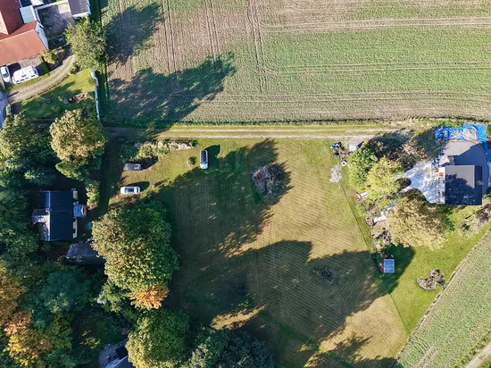 Gård/Skog, Längs med lugn grusväg på lantligt läge, Svenstorp, Ystad