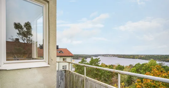 Bostadsrätt, Klubbacken 45, Mälarhöjden, Stockholm