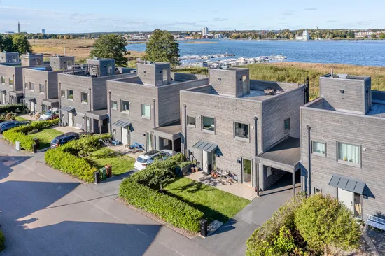 Radhus, Bastenshällsvägen 11, Arnö, Nyköping