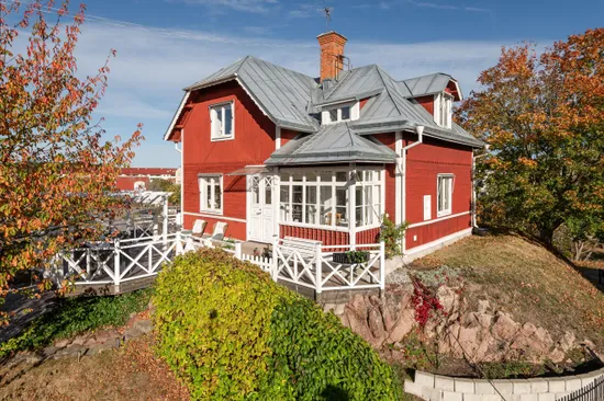 Villa, Hälsogatan 4, Centralt, Mjölby