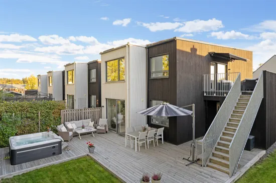 Radhus, Stuterivägen 37, Vattmyra, Järfälla