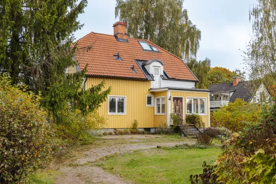 Villa, Brunnsvägen 8, Lustigkulla, Hallstahammar