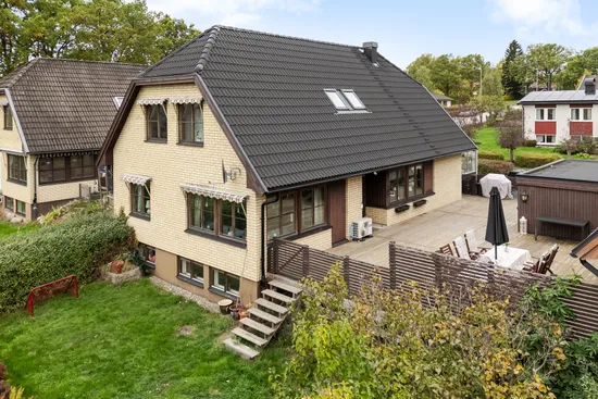 Villa, Bjurtorpsvägen 10, Flen