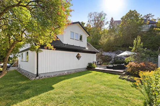 Villa, Östra Banvägen 1D, Österskär, Österåker