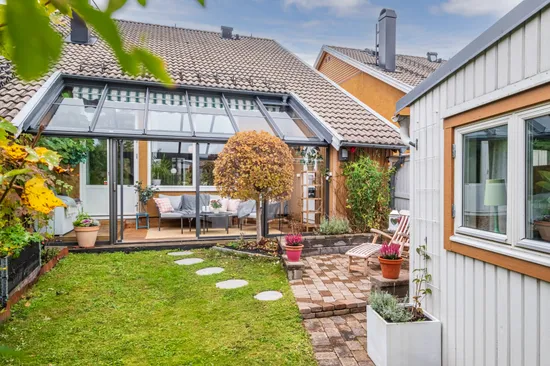 Radhus, Manhemsvägen 26, Skuru, Nacka