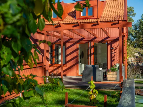 Radhus, Rådans gårdsväg 64, Silverdal, Sollentuna