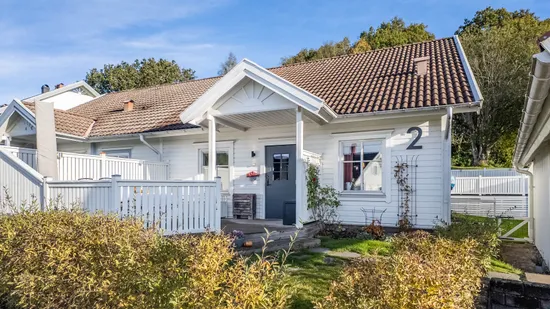 Radhus, Apelvägen 2, Diseröd, Kungälv