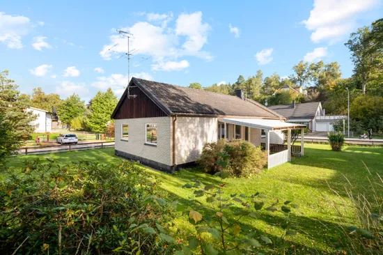 Villa, Storängsstigen 10, Kynäs/Hörningsnäs - nära sjön Trehörningen, Huddinge