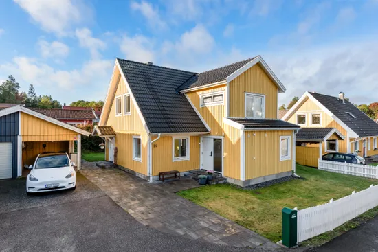 Villa, Skylvägen 35, Visinge, Täby