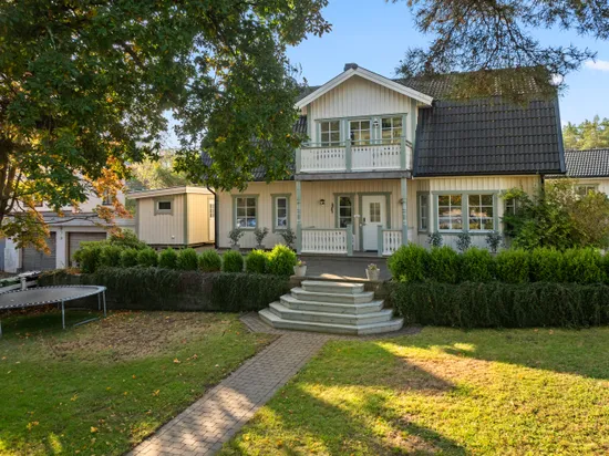 Villa, Utsiktsvägen 13A, Nynäshamn centralt, Nynäshamn