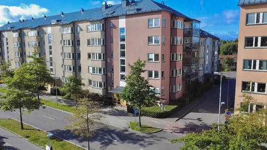 Bostadsrätt, Lännavägen 10B, Kvarnbergsplan, Huddinge