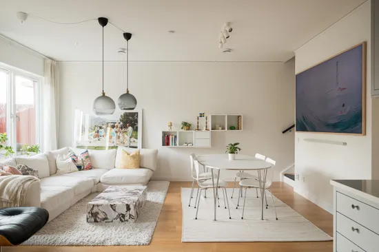 Radhus, Rådans gårdsväg 39, Silverdal, Sollentuna