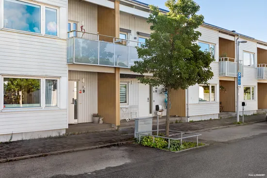 Radhus, Mor Marias väg 9, Björkris, Kungsbacka